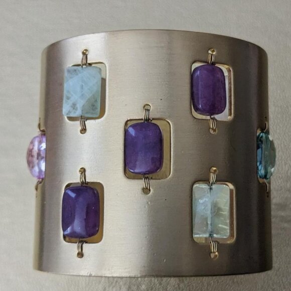 BRUSHED GOLD-TONE BRACELET WITH CABACHONS - Picture 2 of 4